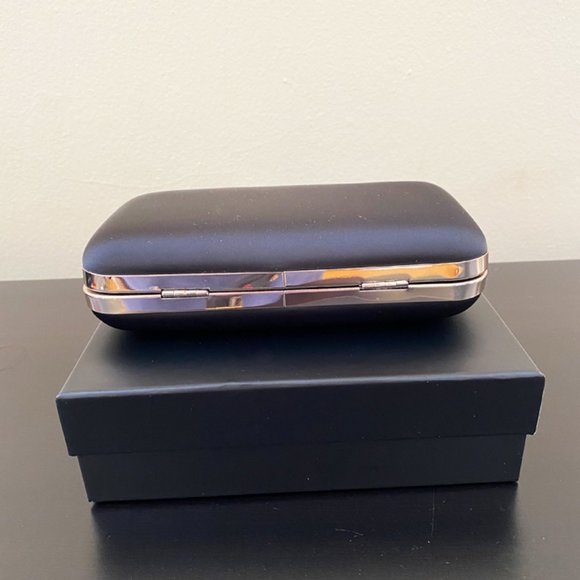 NWT Armani Ladies's Elegant Black Clutch - Picture 7 of 9